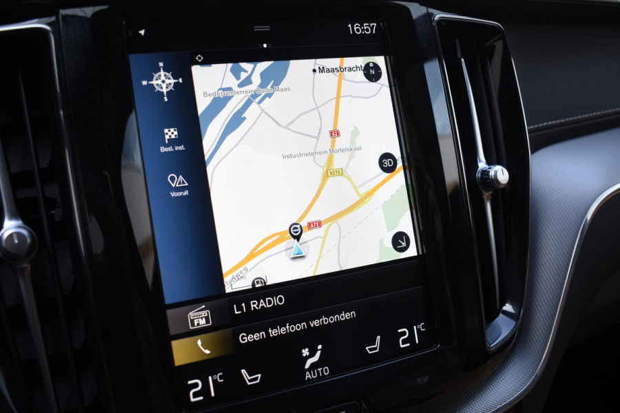 Volvo XC60 T5 250PK Automaat AWD Inscription / Navigatie / Cruise Control / Panorama Dak / Leder / LM Velgen /