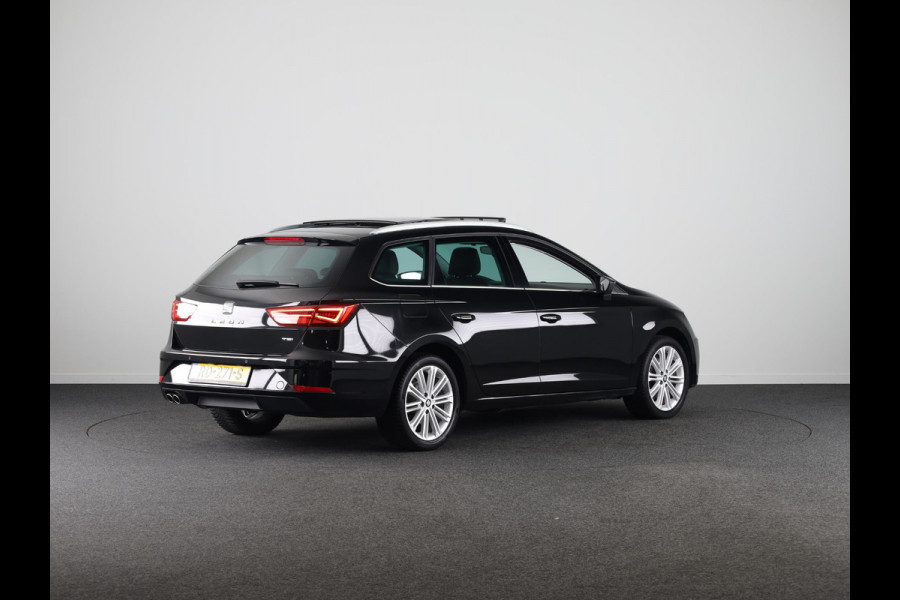 Seat León ST 1.4 EcoTSI Xcellence 150pk | Panoramadak | Full Led koplampen | 17 inch lichtmetalen velgen | Navigatie