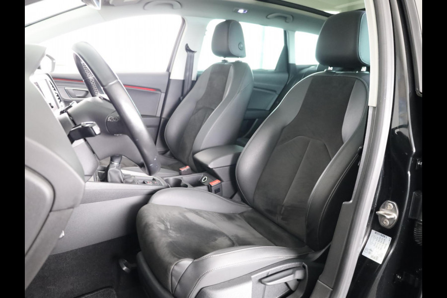 Seat León ST 1.4 EcoTSI Xcellence 150pk | Panoramadak | Full Led koplampen | 17 inch lichtmetalen velgen | Navigatie