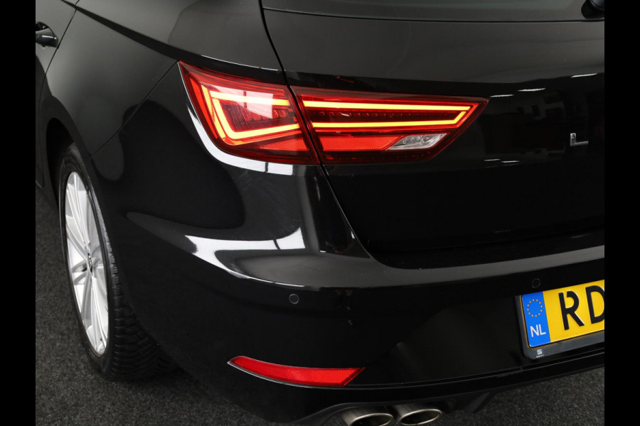 Seat León ST 1.4 EcoTSI Xcellence 150pk | Panoramadak | Full Led koplampen | 17 inch lichtmetalen velgen | Navigatie