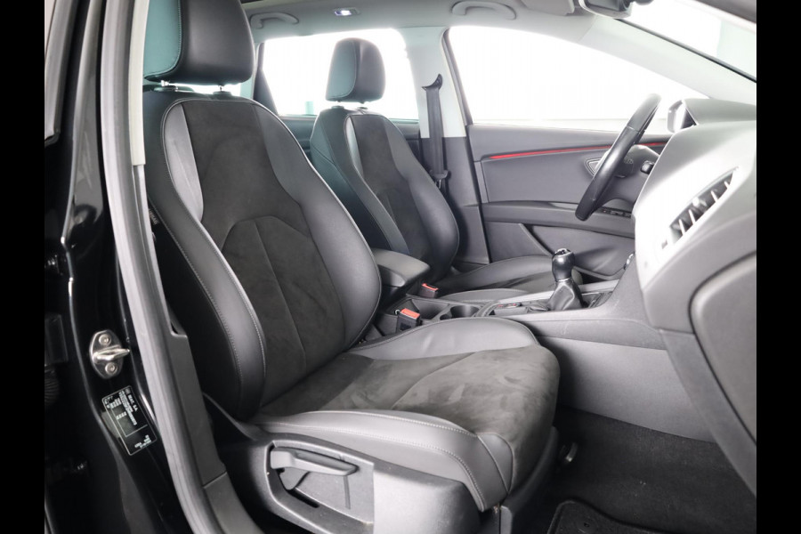 Seat León ST 1.4 EcoTSI Xcellence 150pk | Panoramadak | Full Led koplampen | 17 inch lichtmetalen velgen | Navigatie
