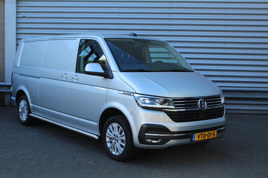 Volkswagen Transporter 2.0 TDI 150pk L2H1 Bulli DSG NL-Auto NAP Airco Cruise Navi Camera 17"LMV Sidebars Trekhaak 2500kg