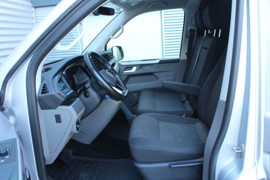 Volkswagen Transporter 2.0 TDI 150pk L2H1 Bulli DSG NL-Auto NAP Airco Cruise Navi Camera 17"LMV Sidebars Trekhaak 2500kg