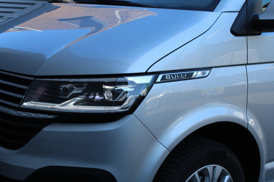 Volkswagen Transporter 2.0 TDI 150pk L2H1 Bulli DSG NL-Auto NAP Airco Cruise Navi Camera 17"LMV Sidebars Trekhaak 2500kg