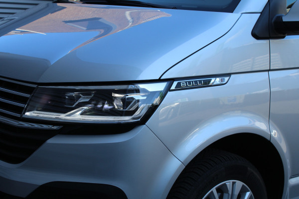Volkswagen Transporter 2.0 TDI 150pk L2H1 Bulli DSG NL-Auto NAP Airco Cruise Navi Camera 17"LMV Sidebars Trekhaak 2500kg