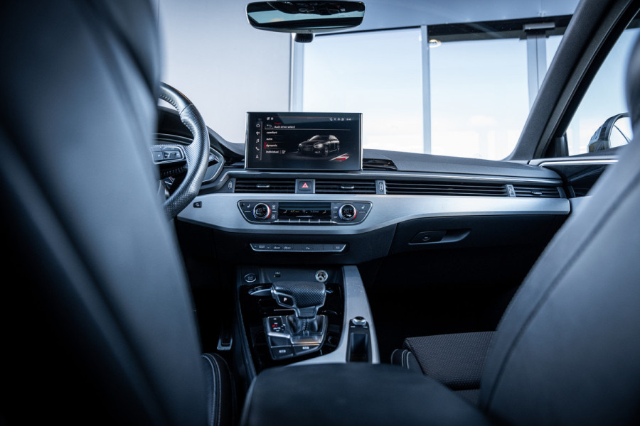 Audi A4 Avant 35 TFSI S edition - S Line | Panorama | ACC | Keyless | Camera