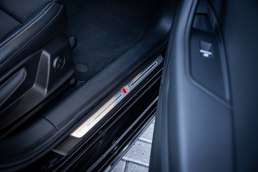Audi A4 Avant 35 TFSI S edition - S Line | Panorama | ACC | Keyless | Camera