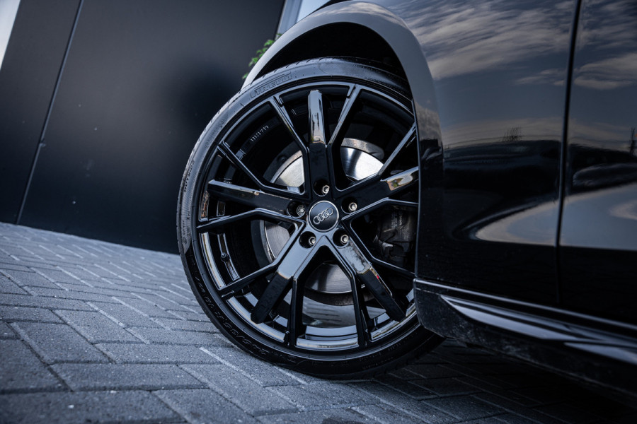 Audi A4 Avant 35 TFSI S edition - S Line | Panorama | ACC | Keyless | Camera