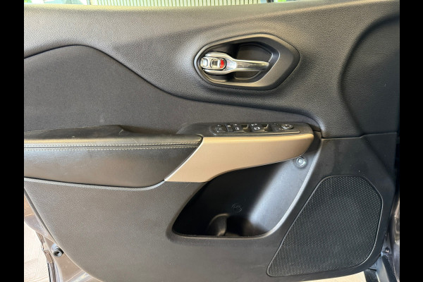 Jeep Cherokee Latitude AUT PANORAMADAK AIRCO CAMERA BLUETOOTH CRUISE CONTROL