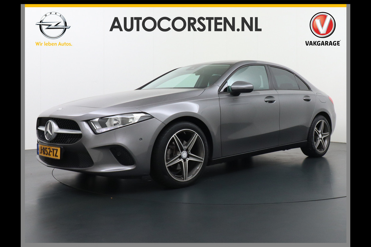 Mercedes-Benz A-Klasse 180 Sedan Navi Ecc Camera Cruise Control Pdc Keyless Stoelverwarming Regen-Lichtsensor Led Lmv Bluetooth Mercedes-Benz A-Klasse 180 Sedan Navi Ecc Camera Cruise Control Pdc Keyless Stoelverwarming Regen-Lichtsensor Led Lmv Bluetooth
