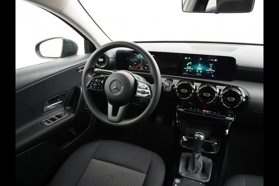 Mercedes-Benz A-Klasse 180 Sedan Navi Ecc Camera Cruise Control Pdc Keyless Stoelverwarming Regen-Lichtsensor Led Lmv Bluetooth