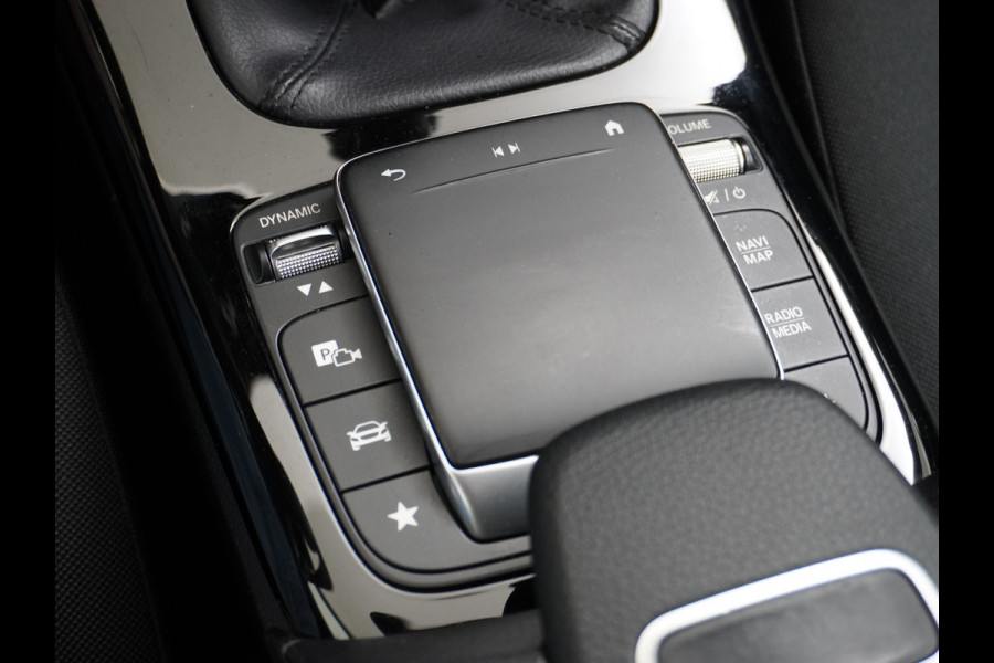 Mercedes-Benz A-Klasse 180 Sedan Navi Ecc Camera Cruise Control Pdc Keyless Stoelverwarming Regen-Lichtsensor Led Lmv Bluetooth