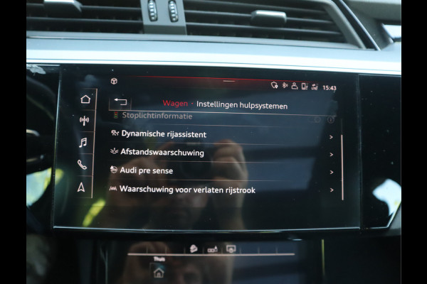 Audi e-tron 50 quattro Business edition Plus 71 kWh / Panoramadak / Sportstoelen/ SOH 91%