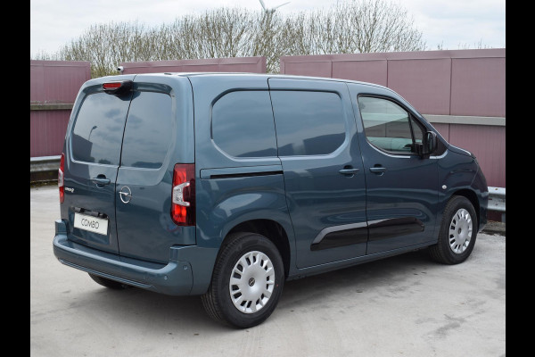 Opel Combo Electric 136 L1 50kWh | 8 JAAR GARANTIE | BETIMMERING | CAMERA + SENSOREN | NAVIGATIE
