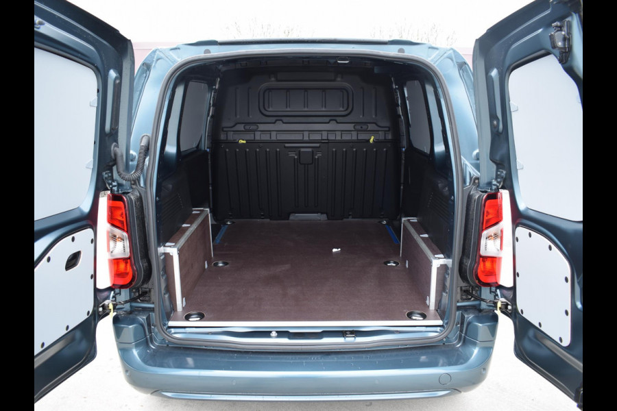 Opel Combo Electric 136 L1 50kWh | 8 JAAR GARANTIE | BETIMMERING | CAMERA + SENSOREN | NAVIGATIE