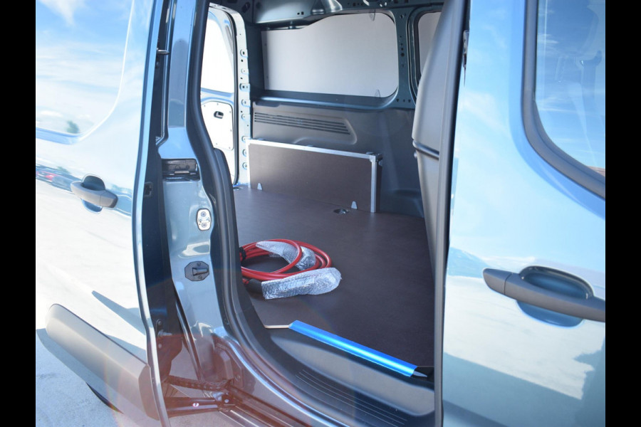 Peugeot e-Partner L2 50 kWh | tot 8 jaar garantie | Navi incl. Apple Carplay | Drive Assist Pakket | Climate Control | Pakket Comfort Connect | camera's | betimmering | LM velgen | rijklaarprijs