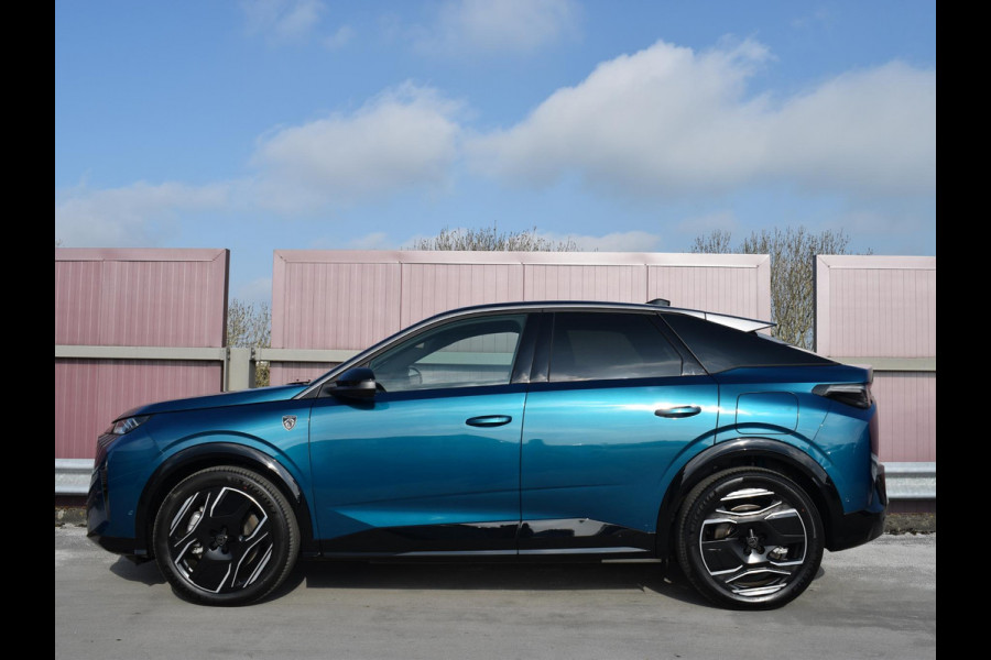 Peugeot E-3008 GT Avantage 210 73 kWh WARMTEPOMP | 360 CAMERA MET SENSOREN | NAVIGATIE / CARPLAY | UIT VOORRAAD LEVERBAAR