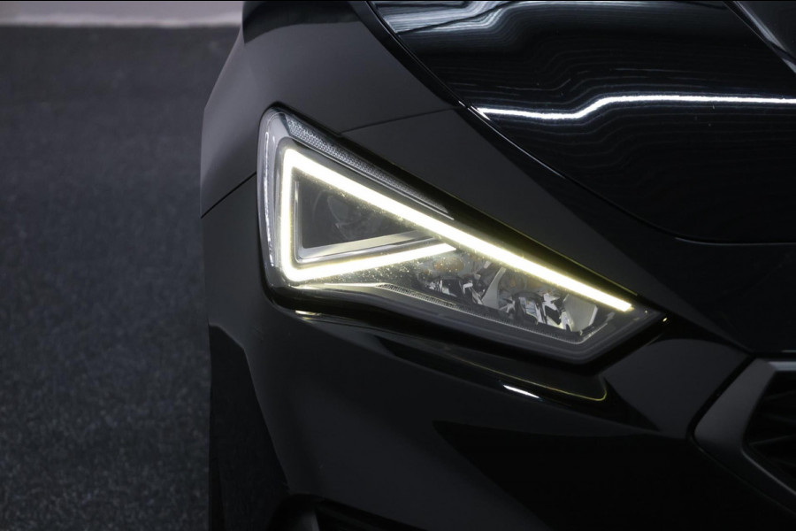 Seat Leon 1.5 eTSI FR LED/SFEER/VIRTUAL/PANORAMADAK/S.VERWARMING/18' LMV/CAM/ACC/ECC/12 MND GARANTIE!