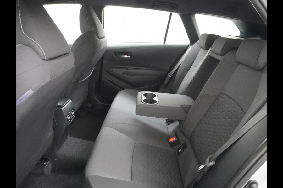 Toyota Corolla Touring Sports 1.8 Hybrid Active VAN: 19.900,- VOOR: 17.877,- UW HERFSTVOORDEEL: 2.023,- ORIG. NL. NAP KM. | CAMERA  DEALER ONDERHOUDEN | 10 JAAR TOYOTAGARANTIE