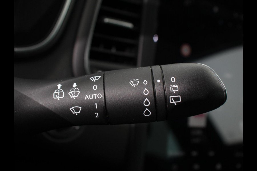 Renault MEGANE Estate 1.6 E-Tech PHEV 160pk Techno Leder Pack Airco|ECC Navi Carplay PDC VA + Camera Trekhaak Massage Full LED 160 pk