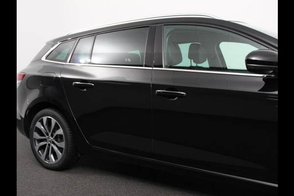 Renault MEGANE Estate 1.6 E-Tech PHEV 160pk Techno Leder Pack Airco|ECC Navi Carplay PDC VA + Camera Trekhaak Massage Full LED 160 pk
