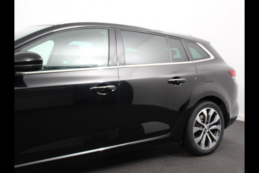 Renault MEGANE Estate 1.6 E-Tech PHEV 160pk Techno Leder Pack Airco|ECC Navi Carplay PDC VA + Camera Trekhaak Massage Full LED 160 pk