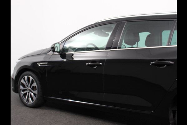 Renault MEGANE Estate 1.6 E-Tech PHEV 160pk Techno Leder Pack Airco|ECC Navi Carplay PDC VA + Camera Trekhaak Massage Full LED 160 pk
