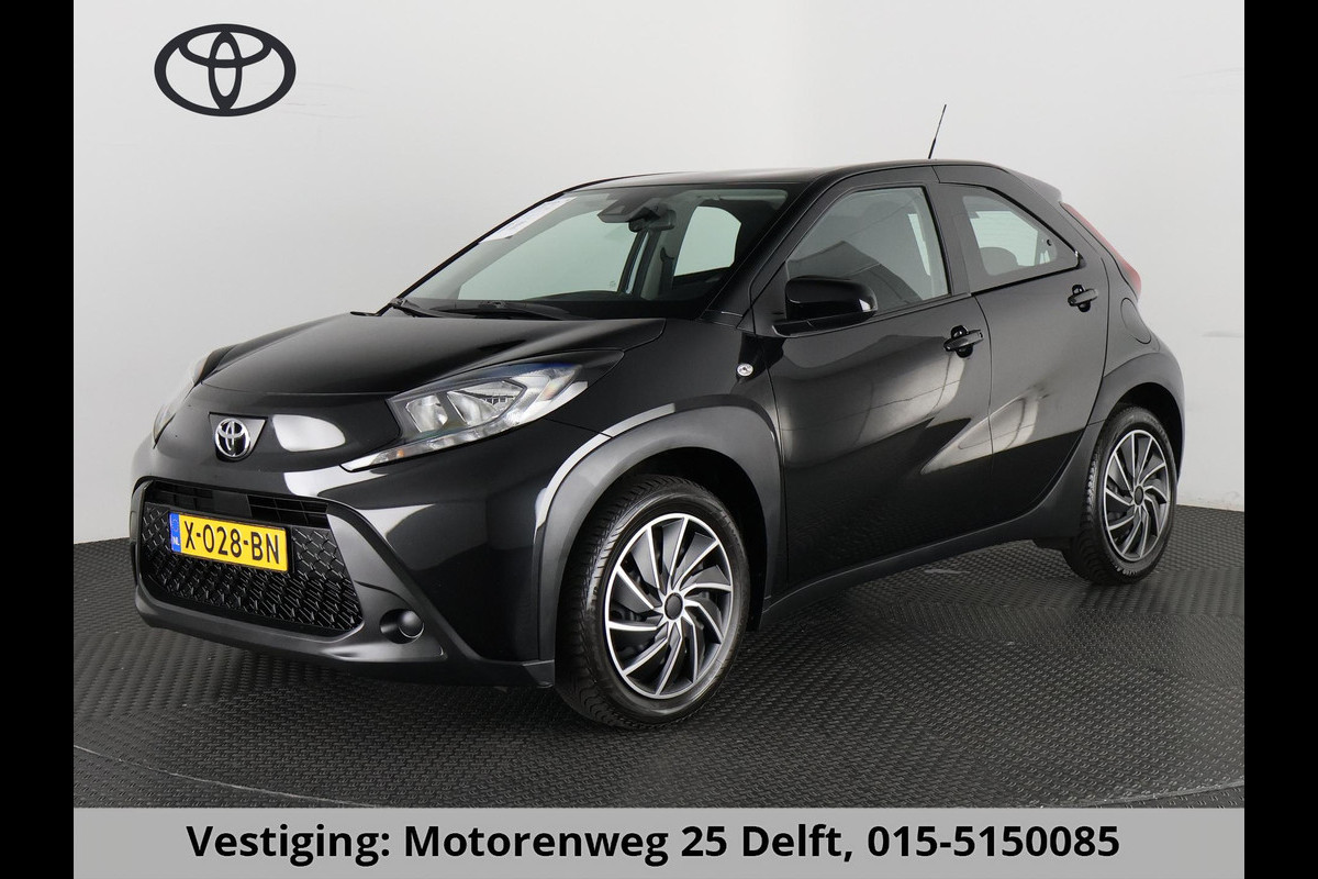 Toyota Aygo X 1.0 VVT-i Play CARPLAY NAVI GARANTIE TOT 10-2033! . ADAPTIEVE CRUISE CONTROL . ACHTERUITRIJCAMERA . Toyota Aygo X 1.0 VVT-i Play CARPLAY NAVI GARANTIE TOT 10-2033! . ADAPTIEVE CRUISE CONTROL . ACHTERUITRIJCAMERA .