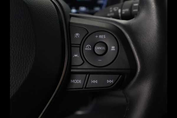 Toyota Corolla High Power Hybrid 200 Dynamic | Dodehoek detectie | Stoel-/Stuurverwarming | Parkeersensoren | Apple Carplay & AndroidAUTO