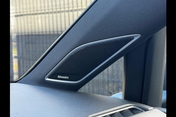 Volkswagen Golf 2.0TSI R 4MOTION 310PK PANO VIRTUAL DASH ADAPTIVE CRUISE CARPLAY LEDER ELEKTRISCHE VERSTELLING