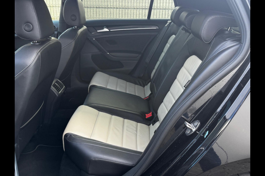 Volkswagen Golf 2.0TSI R 4MOTION 310PK PANO VIRTUAL DASH ADAPTIVE CRUISE CARPLAY LEDER ELEKTRISCHE VERSTELLING