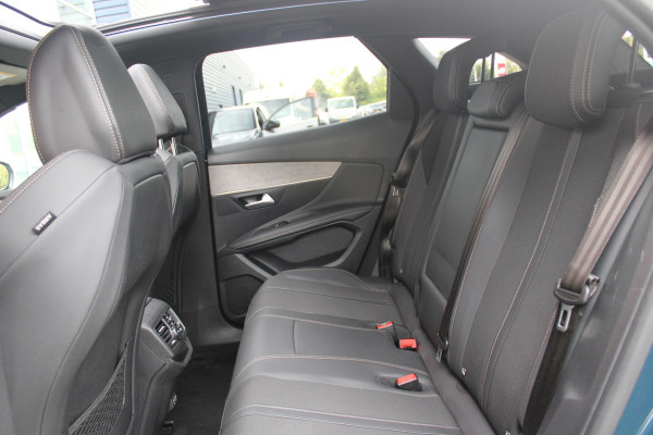 Peugeot 3008 1.6 HYbrid4 300PK GT 4WD | PANORAMISCH SCHUIF/KANTEL DAK | 19" LICHTMETALEN VELGEN "BLACK PACK" | DODEHOEK DETECTIE | NAVIGATIE | APPLE CARPLAY/ANDROID AUTO | ADAPTIVE CRUISE CONTROL | ACHTERUITRIJ CAMERA | PARKEERSENSOREN VOOR EN ACHTER | FULL LED KOPLAMPEN | CLIMATE CONTROL | DAB+ RADIO |