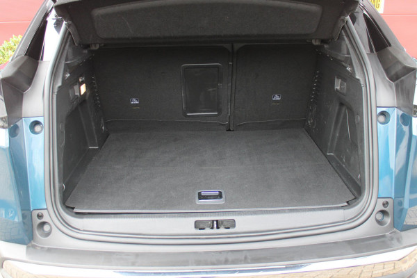 Peugeot 3008 1.6 HYbrid4 300PK GT 4WD | PANORAMISCH SCHUIF/KANTEL DAK | 19" LICHTMETALEN VELGEN "BLACK PACK" | DODEHOEK DETECTIE | NAVIGATIE | APPLE CARPLAY/ANDROID AUTO | ADAPTIVE CRUISE CONTROL | ACHTERUITRIJ CAMERA | PARKEERSENSOREN VOOR EN ACHTER | FULL LED KOPLAMPEN | CLIMATE CONTROL | DAB+ RADIO |