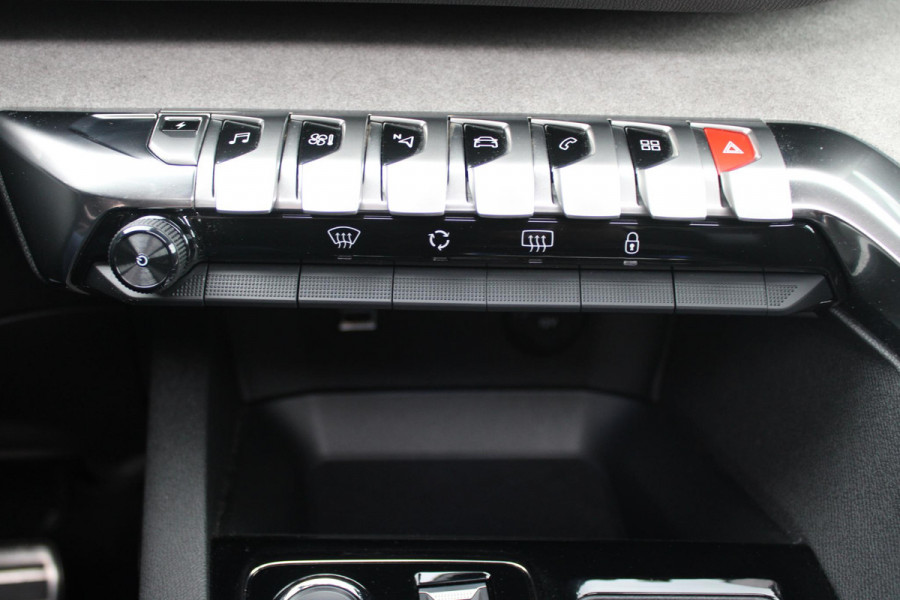 Peugeot 3008 1.6 HYbrid4 300PK GT 4WD | PANORAMISCH SCHUIF/KANTEL DAK | 19" LICHTMETALEN VELGEN "BLACK PACK" | DODEHOEK DETECTIE | NAVIGATIE | APPLE CARPLAY/ANDROID AUTO | ADAPTIVE CRUISE CONTROL | ACHTERUITRIJ CAMERA | PARKEERSENSOREN VOOR EN ACHTER | FULL LED KOPLAMPEN | CLIMATE CONTROL | DAB+ RADIO |