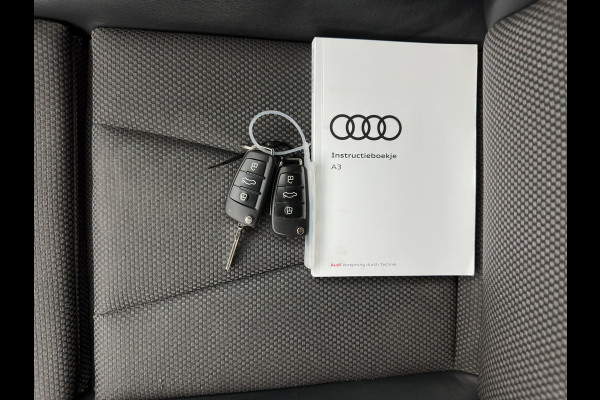 Audi A3 Limousine 35 TFSI CoD Advance Sport S-Line-Sportpack (INCL-BTW) Aut.*DIGI-COCKPIT | LEATHER-FABRIC | FULL-LED | HEATED-SPORTSEATS | AUDI-SOUND | DAB+ | NAVI-FULLMAP | ECC | PRIVACY-GLASS | PDC | CRUISE | 18''ALU*