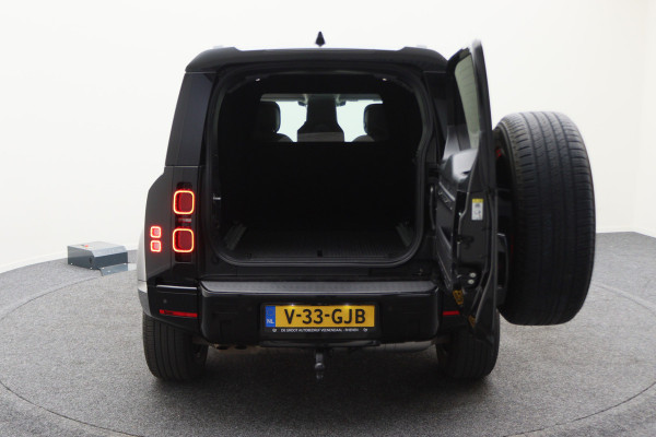 Land Rover Defender 2.0 D240 110 HSE Leer, 360° Camera, Panoramadak, Luchtvering, Meridian Audio, Trekhaak
