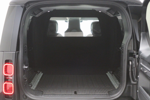 Land Rover Defender 2.0 D240 110 HSE Leer, 360° Camera, Panoramadak, Luchtvering, Meridian Audio, Trekhaak