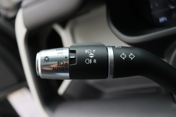 Land Rover Defender 2.0 D240 110 HSE Leer, 360° Camera, Panoramadak, Luchtvering, Meridian Audio, Trekhaak