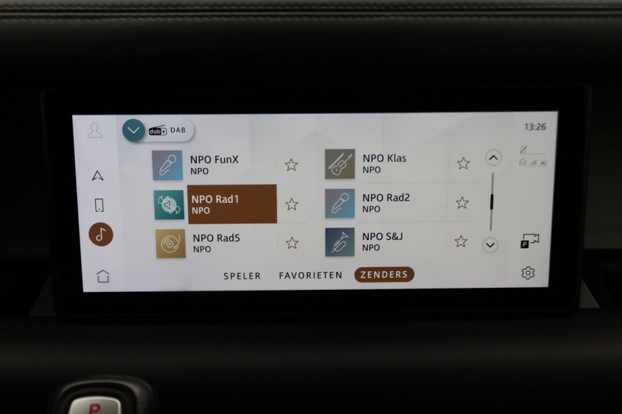 Land Rover Defender 2.0 D240 110 HSE Leer, 360° Camera, Panoramadak, Luchtvering, Meridian Audio, Trekhaak