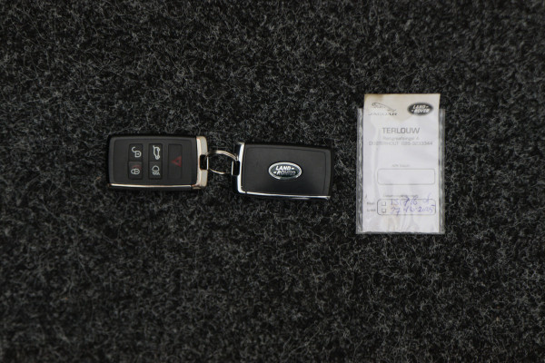 Land Rover Defender 2.0 D240 110 HSE Leer, 360° Camera, Panoramadak, Luchtvering, Meridian Audio, Trekhaak