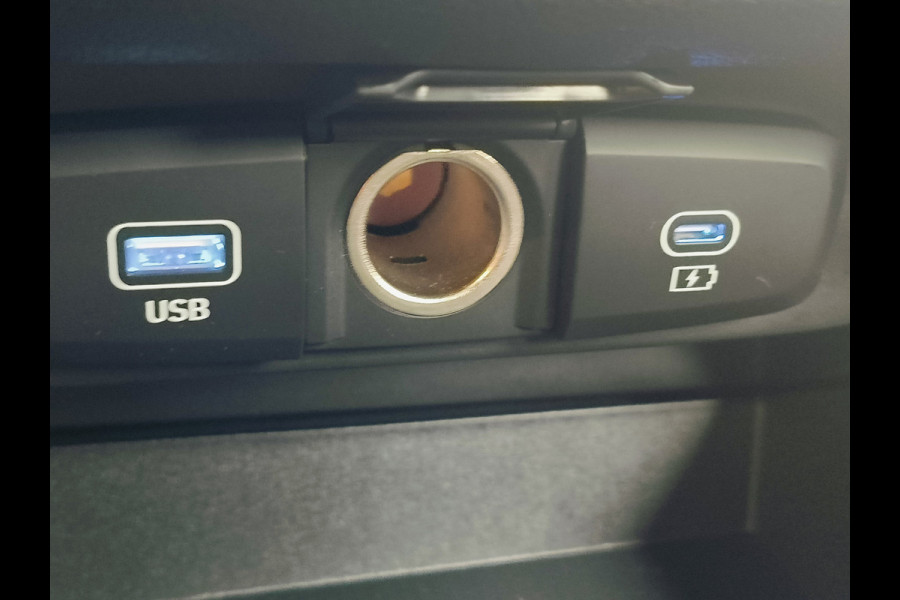 Hyundai i10 1.0 Comfort Smart AUTOMAAT uit 2024 Rijklaar + Fabrieksgarantie tot 04-2029 Henk Jongen Auto's in Helmond,  al 50 jaar service zoals 't hoort!