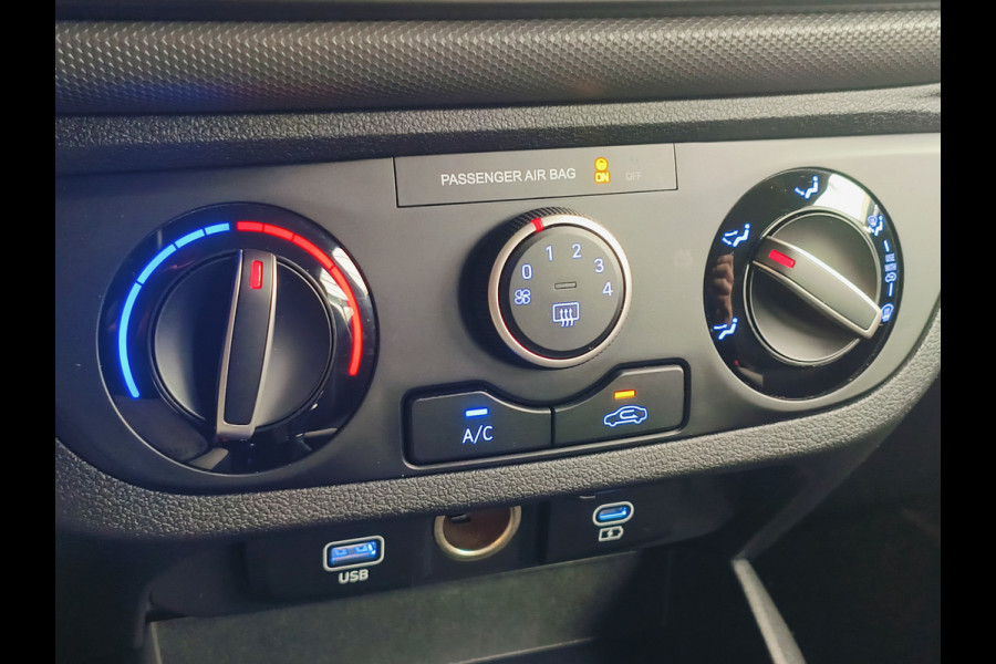 Hyundai i10 1.0 Comfort Smart AUTOMAAT uit 2024 Rijklaar + Fabrieksgarantie tot 04-2029 Henk Jongen Auto's in Helmond,  al 50 jaar service zoals 't hoort!