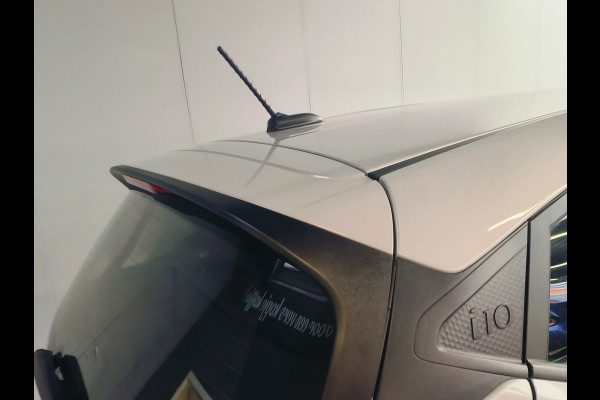 Hyundai i10 1.0 Comfort Smart AUTOMAAT uit 2024 Rijklaar + Fabrieksgarantie tot 04-2029 Henk Jongen Auto's in Helmond,  al 50 jaar service zoals 't hoort!