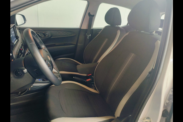 Hyundai i10 1.0 Comfort Smart AUTOMAAT uit 2024 Rijklaar + Fabrieksgarantie tot 04-2029 Henk Jongen Auto's in Helmond,  al 50 jaar service zoals 't hoort!