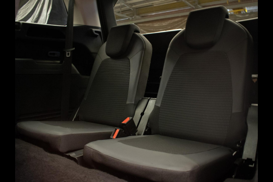 Citroën Grand C4 Spacetourer 1.2 PureTech Shine Sport 7p (PANORAMADAK,NAVI,CAMERA,LMVELGEN,CRUISE,CLIMATE,SPORTSTOELEN,NETTESTAAT)