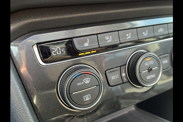 Volkswagen Tiguan Allspace 1.4 TSI Comfortline Business 7p. | Pano | Trekhaak | Stoelverwarming | Navi | ACC | App-connect | Elek. achterklep | All-seasons |