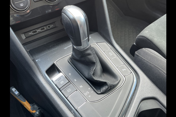 Volkswagen Tiguan Allspace 1.4 TSI Comfortline Business 7p. | Pano | Trekhaak | Stoelverwarming | Navi | ACC | App-connect | Elek. achterklep | All-seasons |
