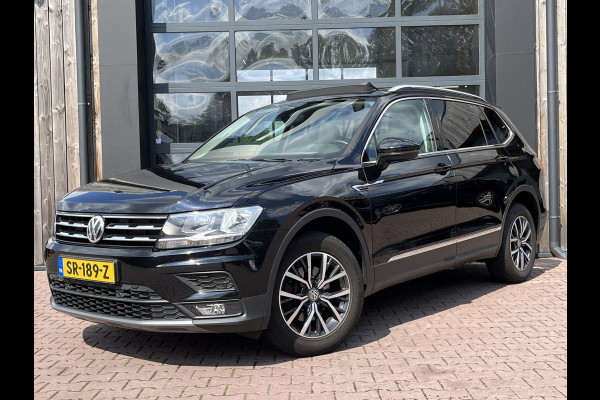 Volkswagen Tiguan Allspace 1.4 TSI Comfortline Business 7p. | Pano | Trekhaak | Stoelverwarming | Navi | ACC | App-connect | Elek. achterklep | All-seasons |