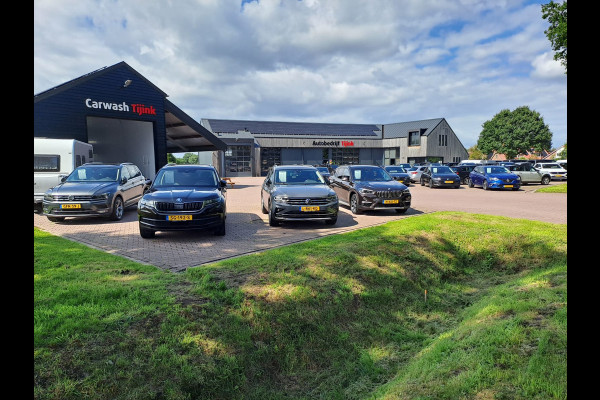 Volkswagen Tiguan Allspace 1.4 TSI Comfortline Business 7p. | Pano | Trekhaak | Stoelverwarming | Navi | ACC | App-connect | Elek. achterklep | All-seasons |