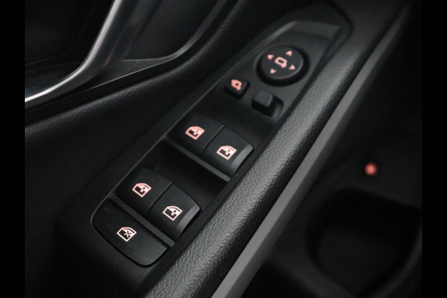 BMW 3-serie 320e Advantage | Leder | Sportstoelen | Stoelverwarming | Camera | Live Cockpit | Carplay | Navigatie | Full LED | Park Assist | PHEV | Plug In